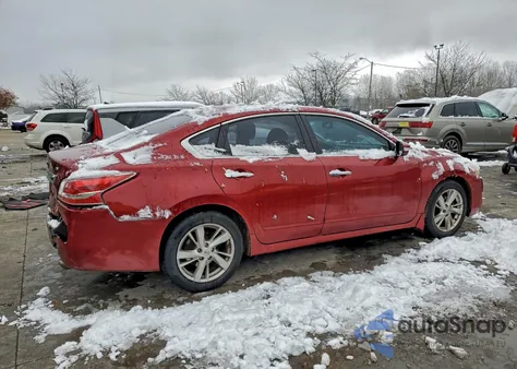 2015 Nissan Altima 2.5 z USA, uszkodzony, nr VIN 1N4AL3AP7FC496601